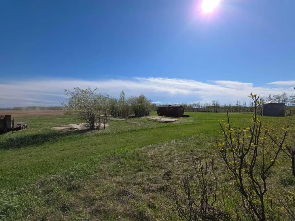 82125 Rr 203 Rural Northern Sunrise County AB T0H2R0