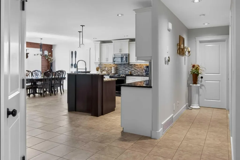 556 Sixmile Crescent S Lethbridge AB T1K5X2