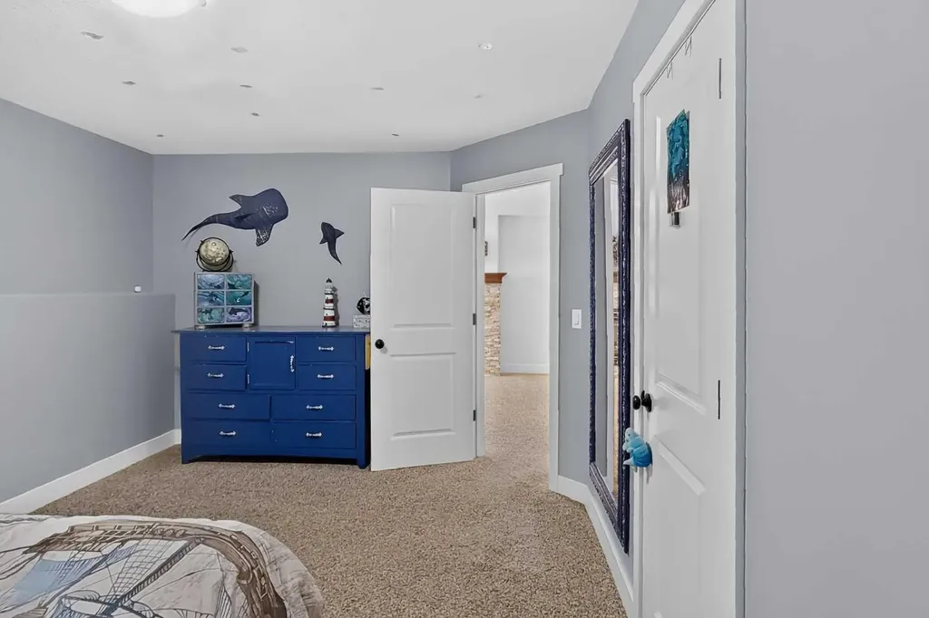 556 Sixmile Crescent S Lethbridge AB T1K5X2
