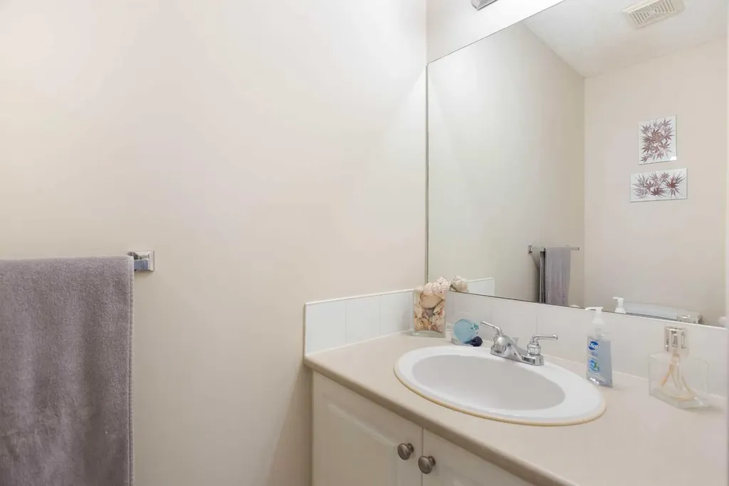 79 Citadel Point NW Calgary AB T3G2L5