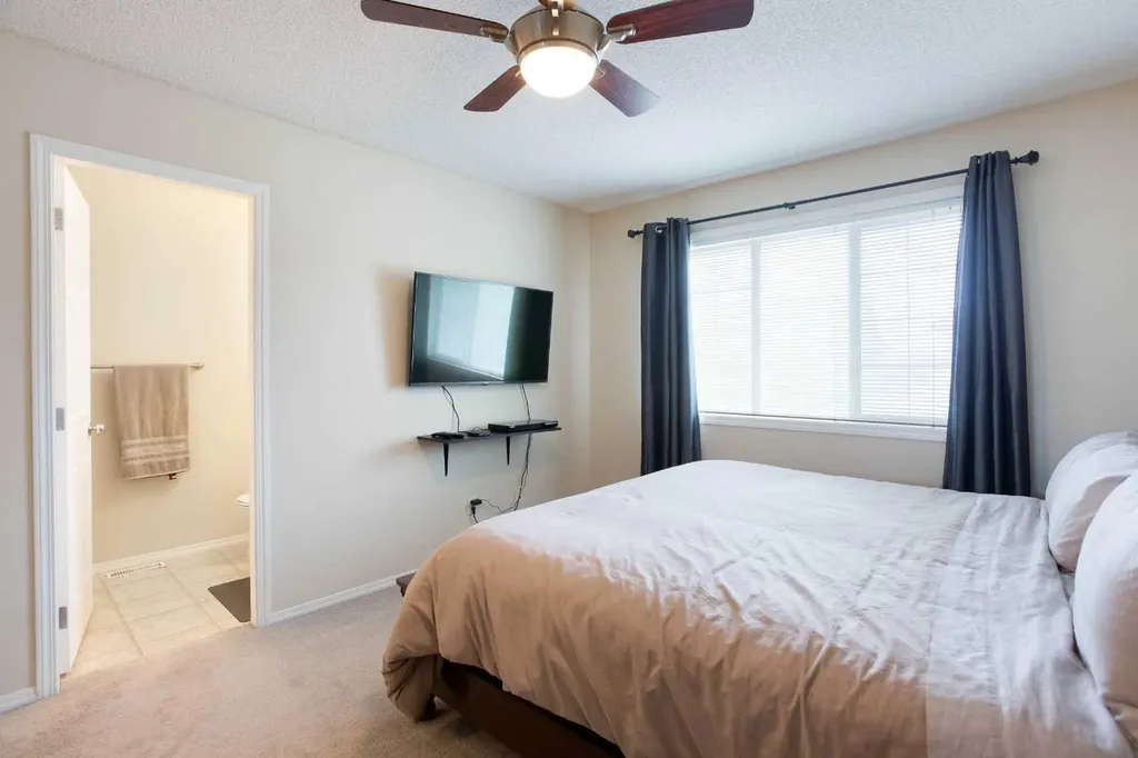 79 Citadel Point NW Calgary AB T3G2L5