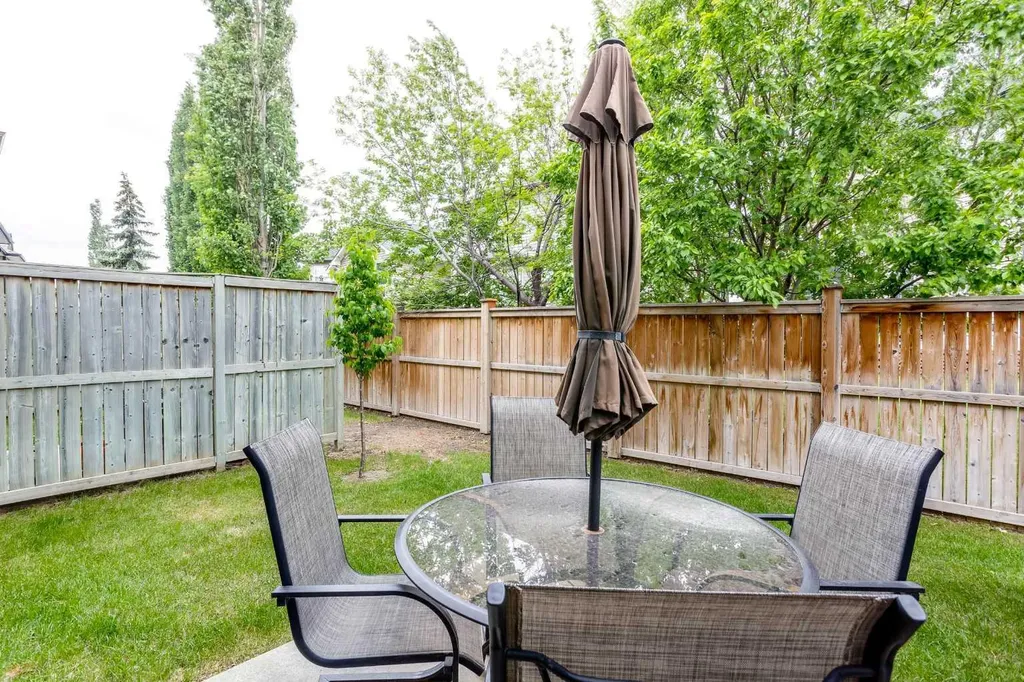 79 Citadel Point NW Calgary AB T3G2L5