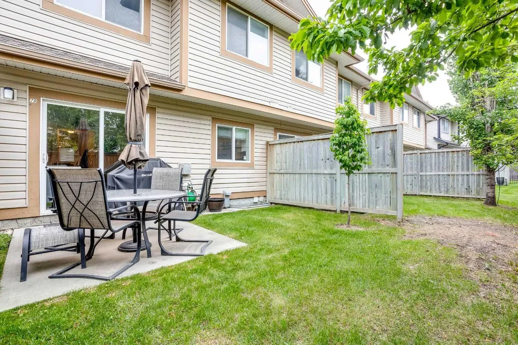 79 Citadel Point NW Calgary AB T3G2L5
