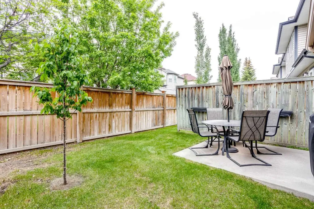 79 Citadel Point NW Calgary AB T3G2L5