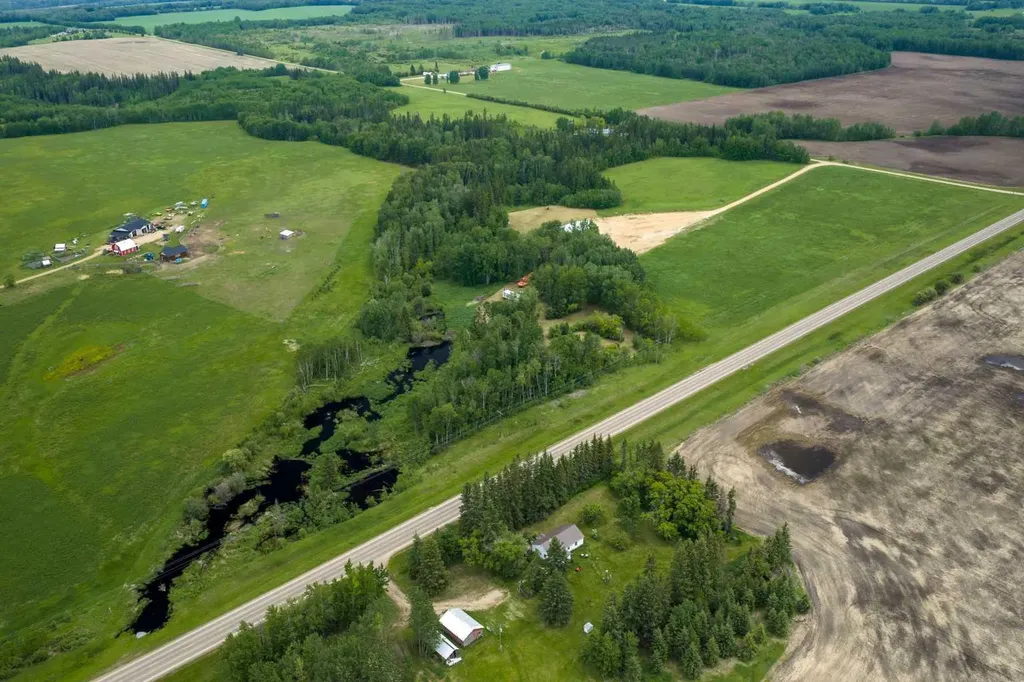 671059 Highway 813 Rural Athabasca County AB T9S 2A5
