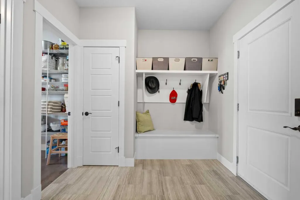 237 Kinniburgh Way Chestermere AB T1X 0R9