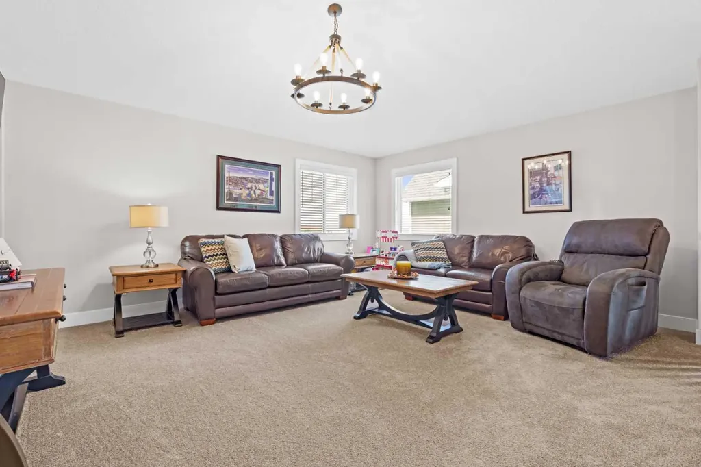 237 Kinniburgh Way Chestermere AB T1X 0R9