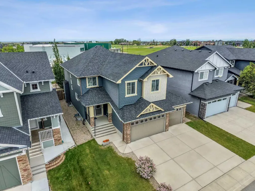 237 Kinniburgh Way Chestermere AB T1X 0R9