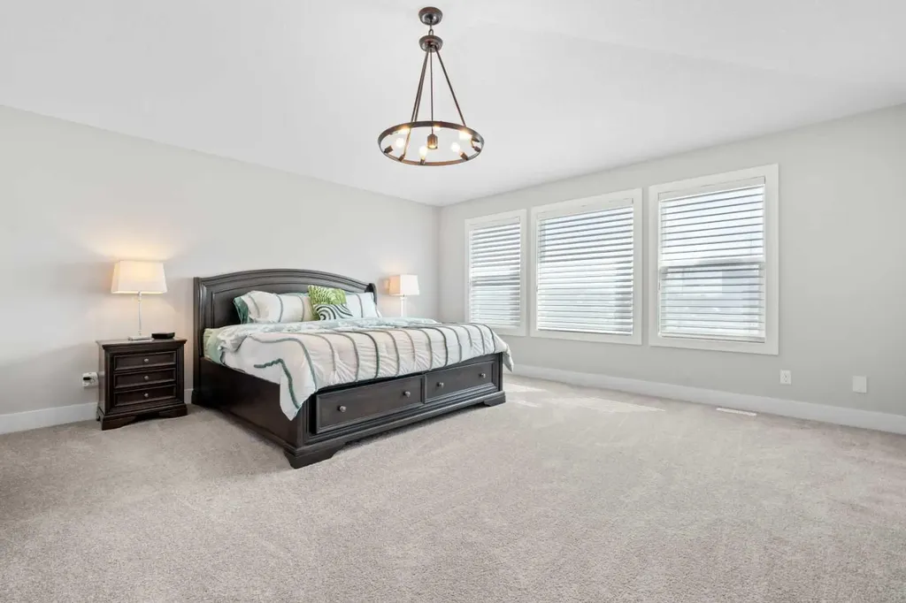 237 Kinniburgh Way Chestermere AB T1X 0R9