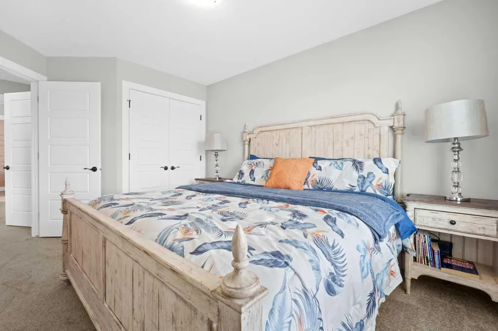 237 Kinniburgh Way Chestermere AB T1X 0R9