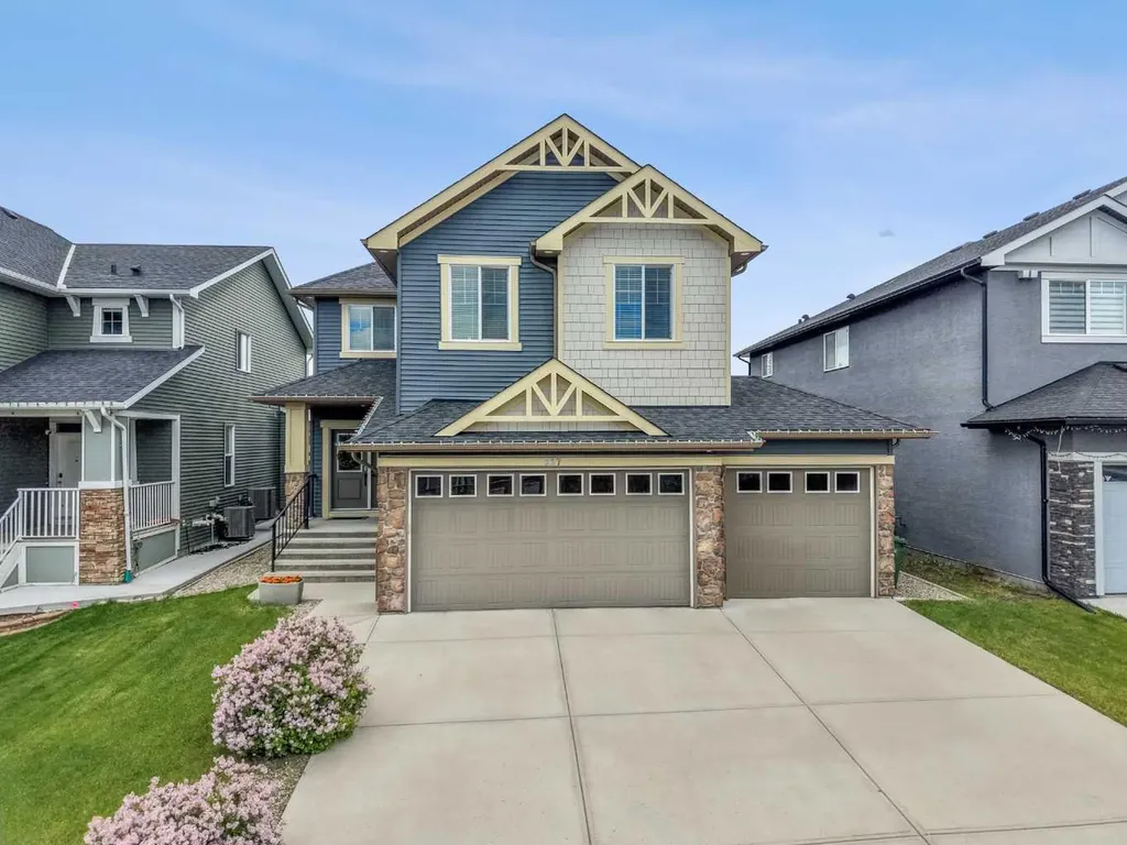 237 Kinniburgh Way Chestermere AB T1X 0R9