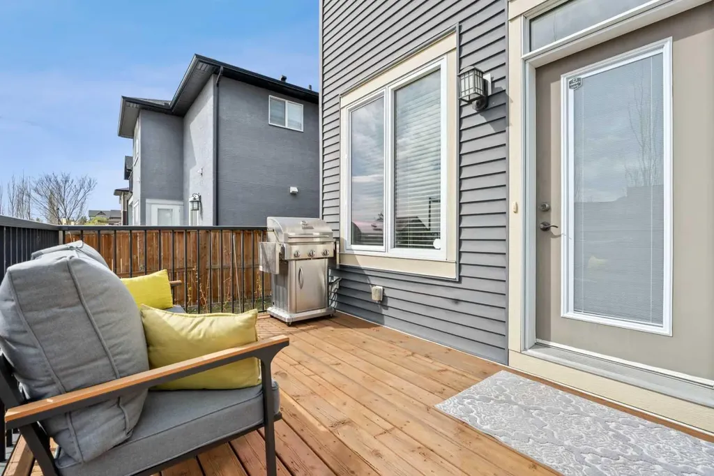 237 Kinniburgh Way Chestermere AB T1X 0R9
