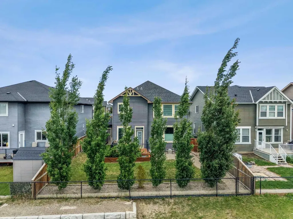 237 Kinniburgh Way Chestermere AB T1X 0R9