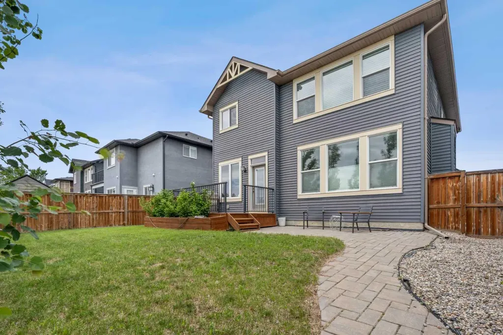 237 Kinniburgh Way Chestermere AB T1X 0R9