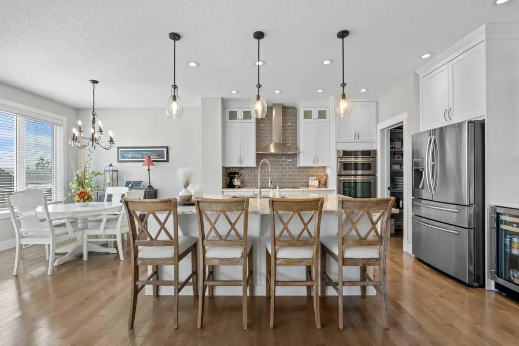 237 Kinniburgh Way Chestermere AB T1X 0R9
