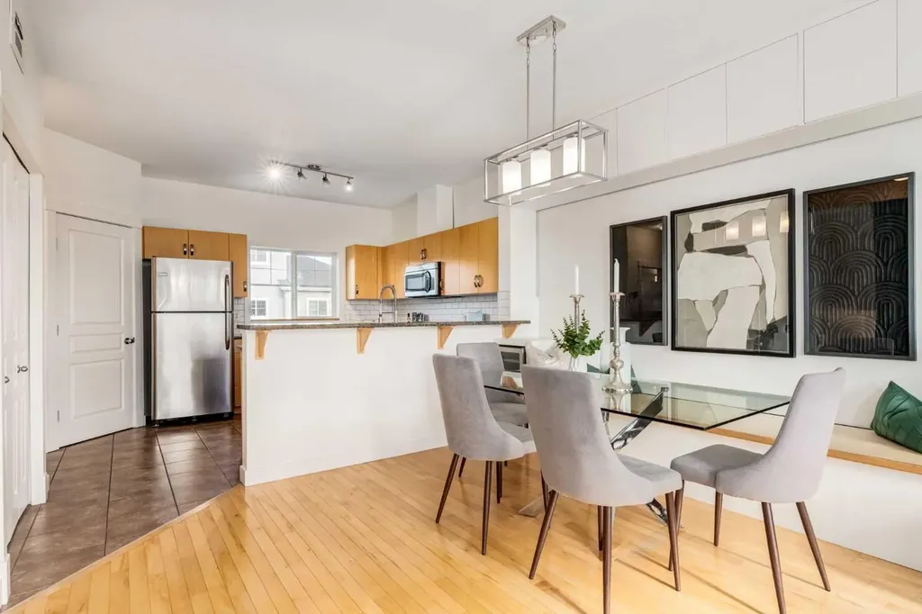 281 Cougar Ridge Drive SW Calgary AB T3H 0J3