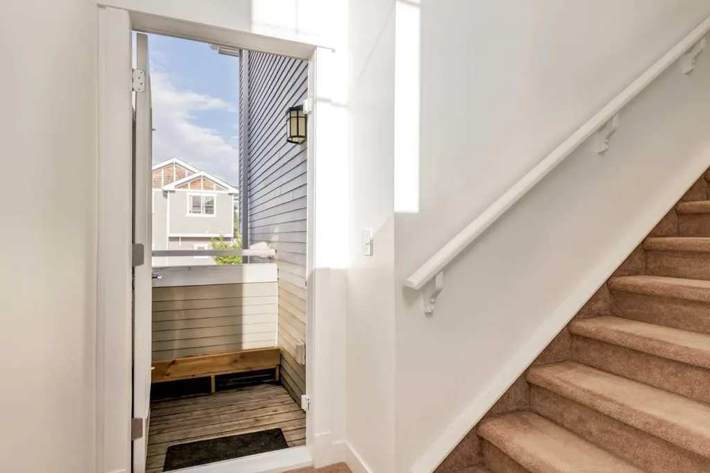 281 Cougar Ridge Drive SW Calgary AB T3H 0J3