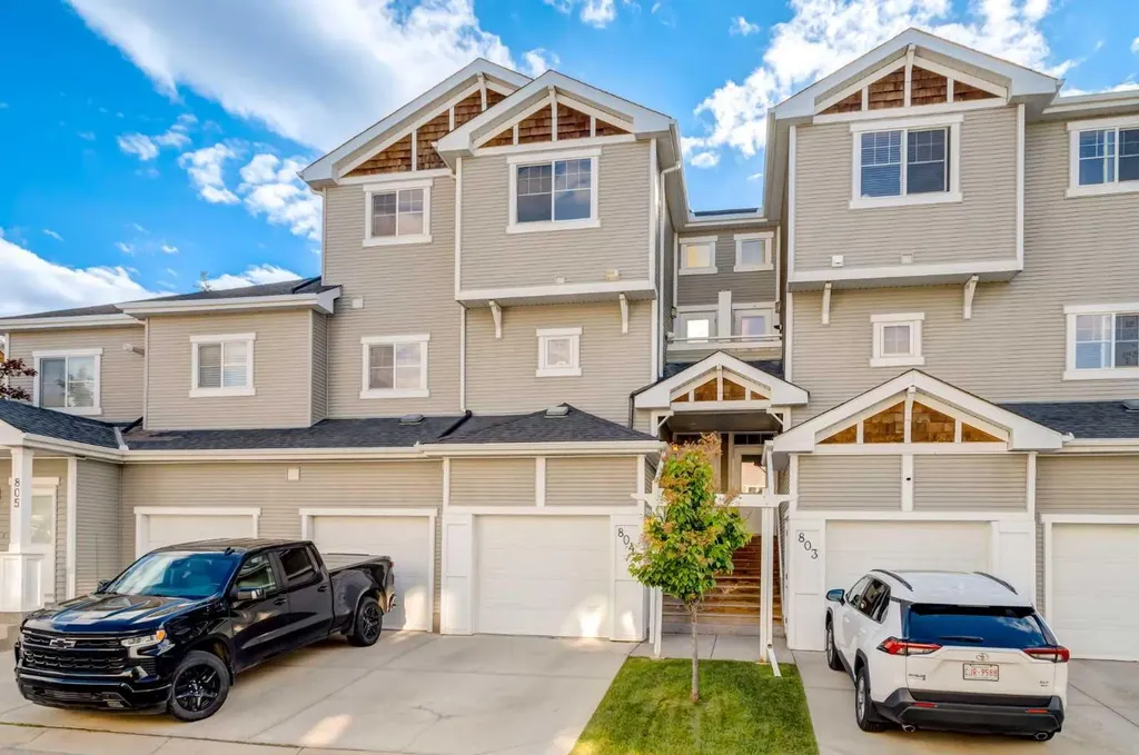 281 Cougar Ridge Drive SW Calgary AB T3H 0J3