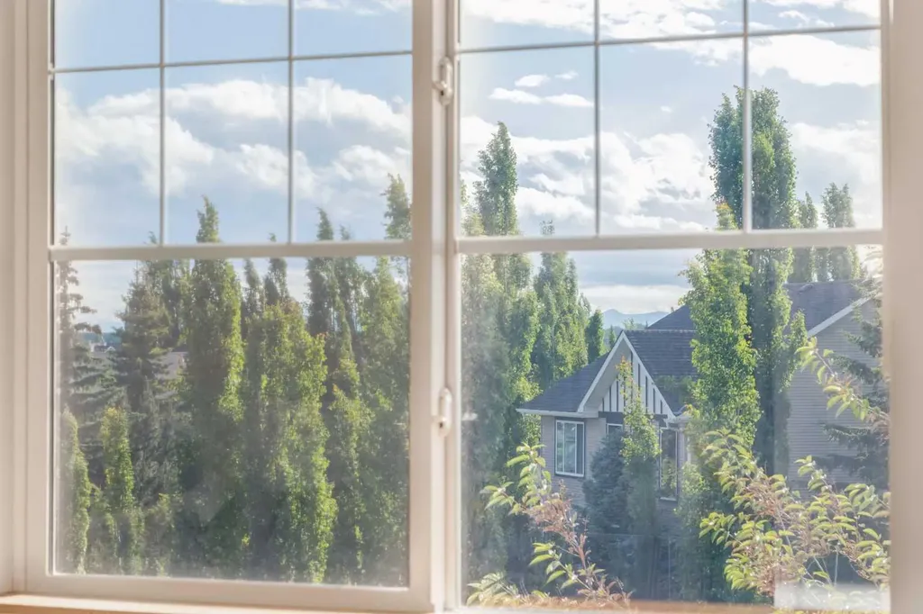 281 Cougar Ridge Drive SW Calgary AB T3H 0J3