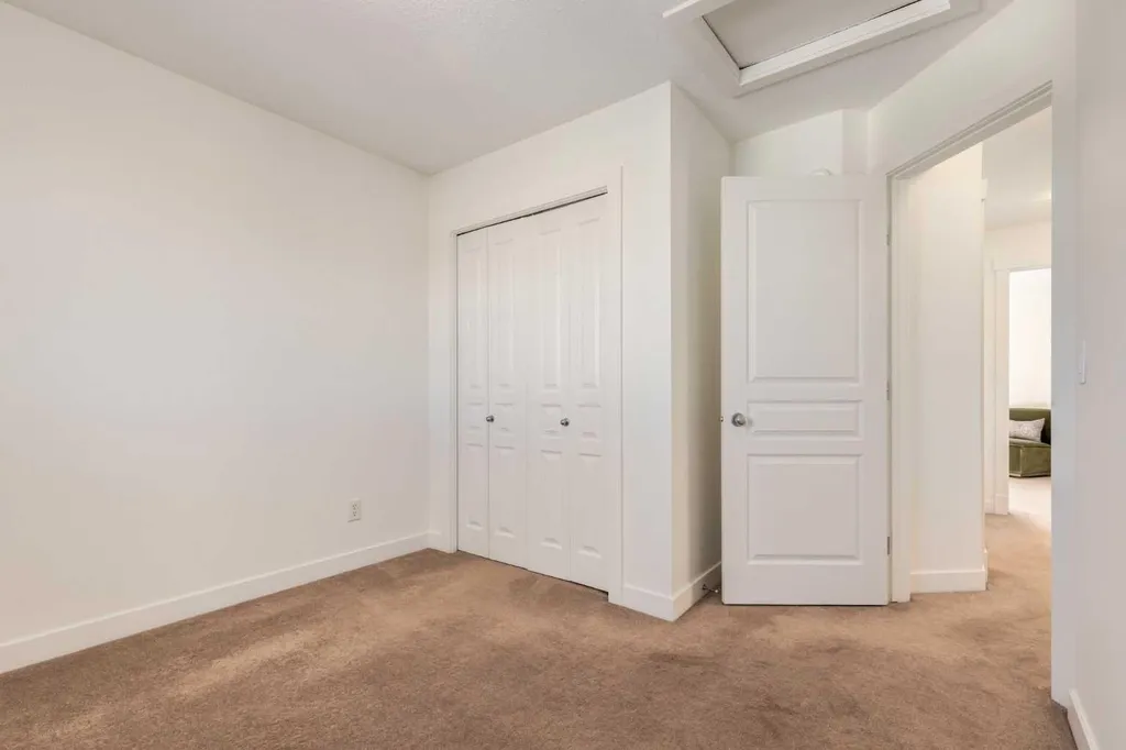 281 Cougar Ridge Drive SW Calgary AB T3H 0J3
