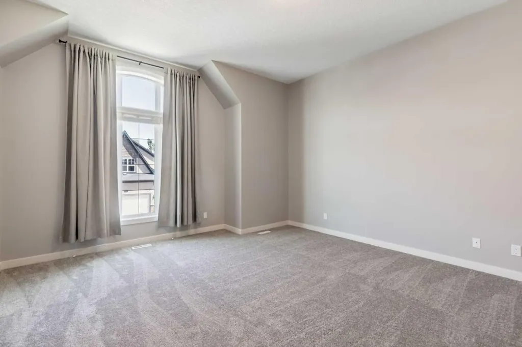 109 Mahogany Place SE Calgary AB T3M 1N9
