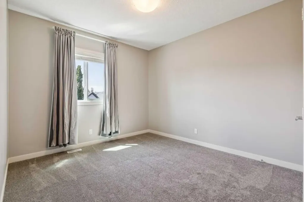 109 Mahogany Place SE Calgary AB T3M 1N9