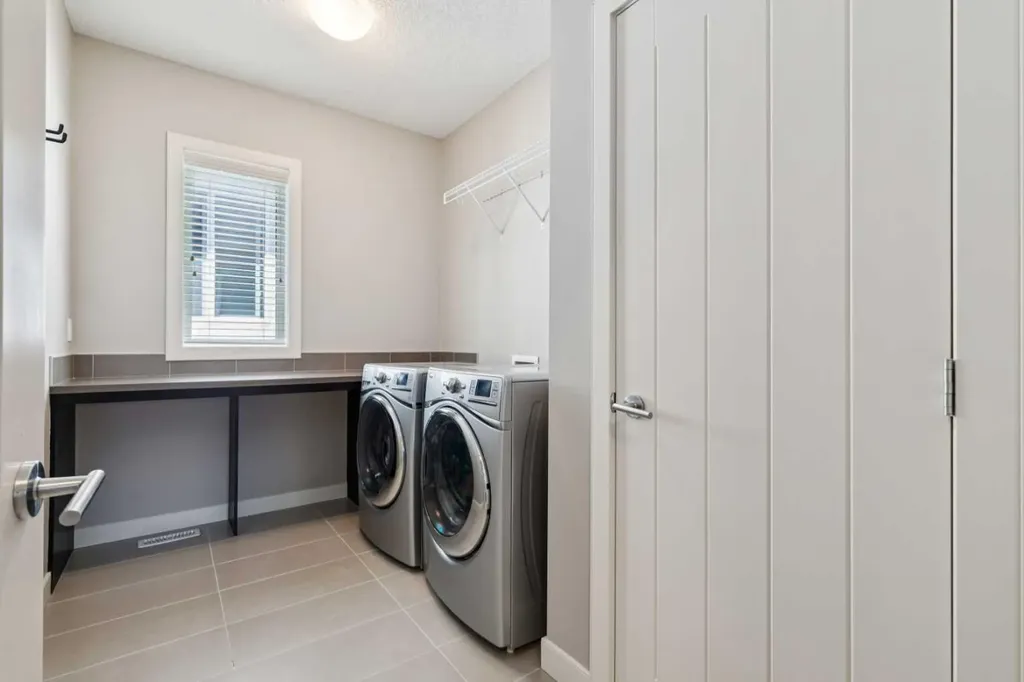 109 Mahogany Place SE Calgary AB T3M 1N9