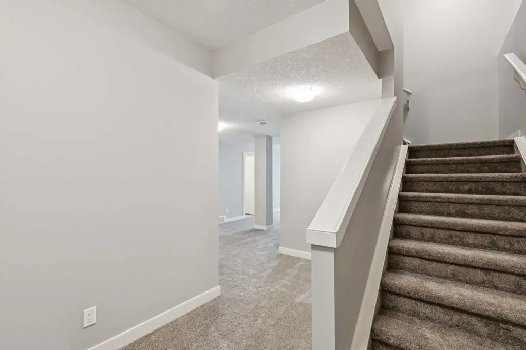 109 Mahogany Place SE Calgary AB T3M 1N9