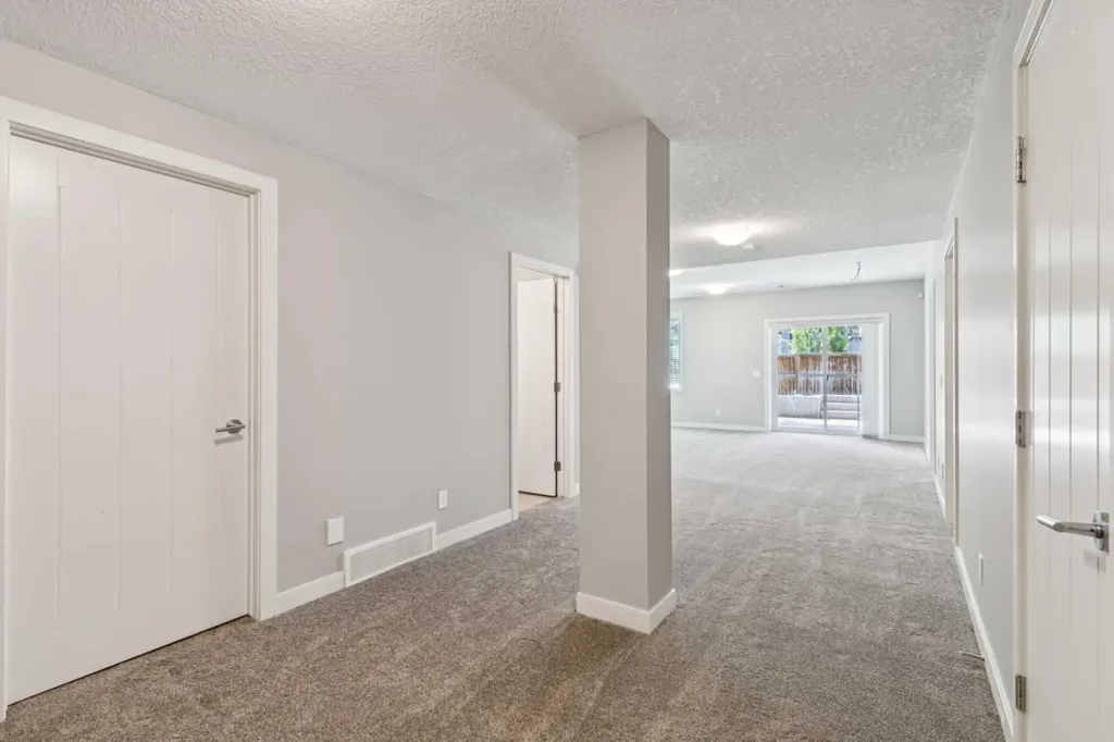 109 Mahogany Place SE Calgary AB T3M 1N9