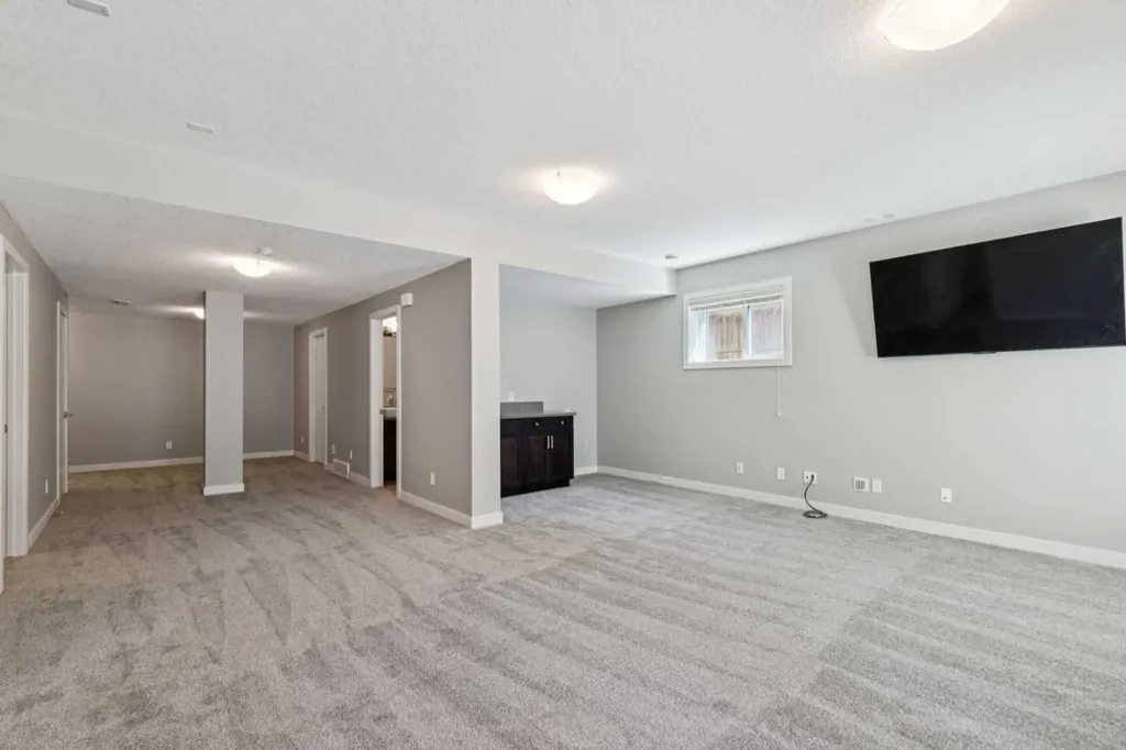 109 Mahogany Place SE Calgary AB T3M 1N9