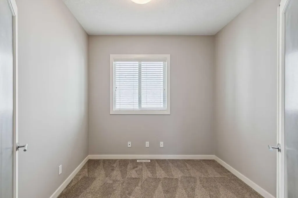 109 Mahogany Place SE Calgary AB T3M 1N9