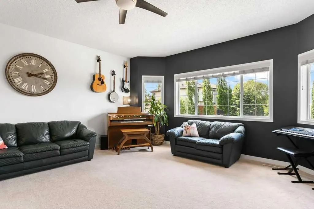 15 Valley Stream Circle NW Calgary AB T3B 5V9