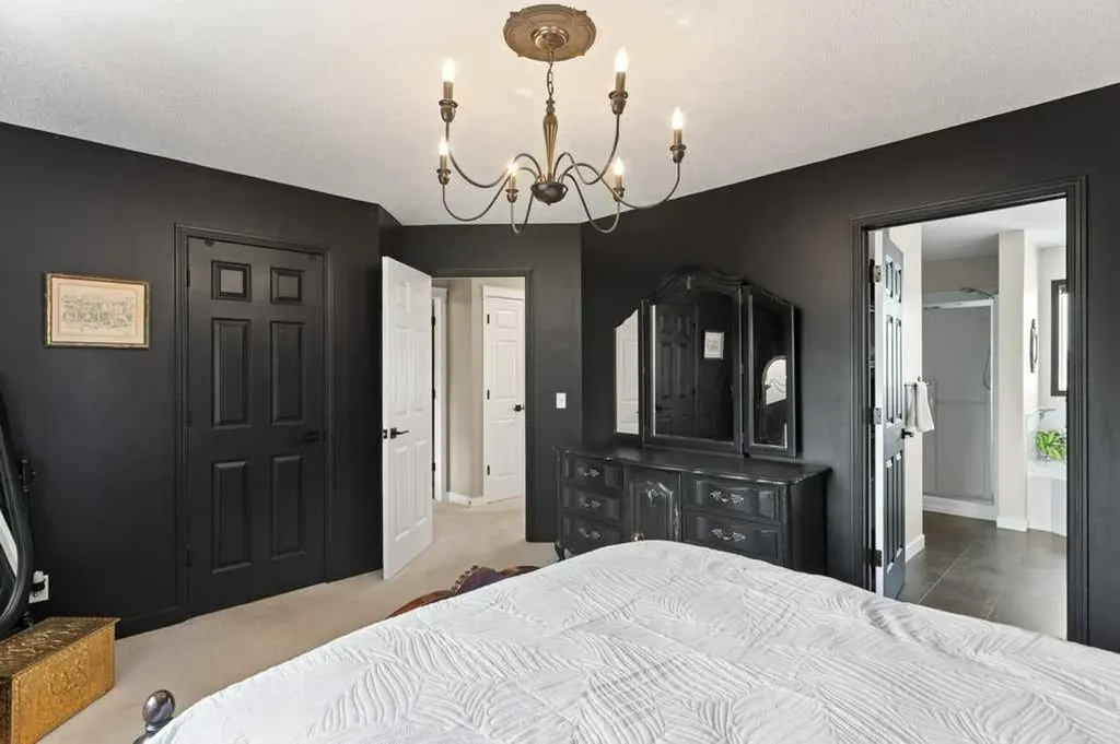 15 Valley Stream Circle NW Calgary AB T3B 5V9