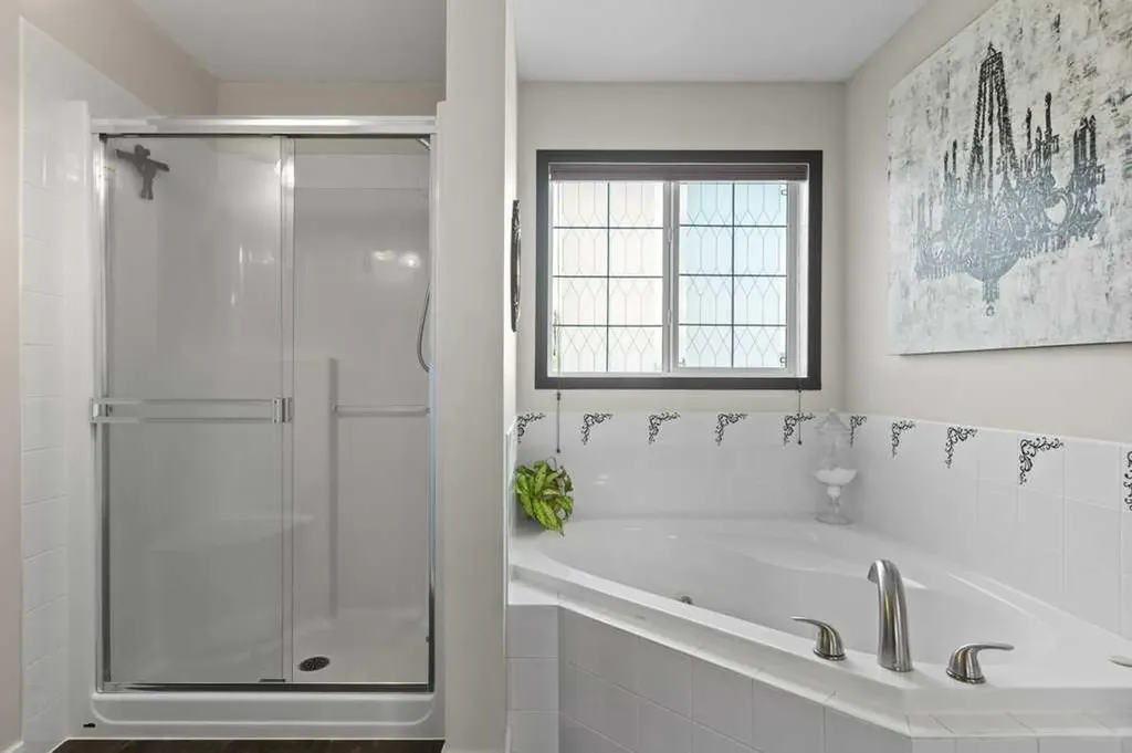 15 Valley Stream Circle NW Calgary AB T3B 5V9