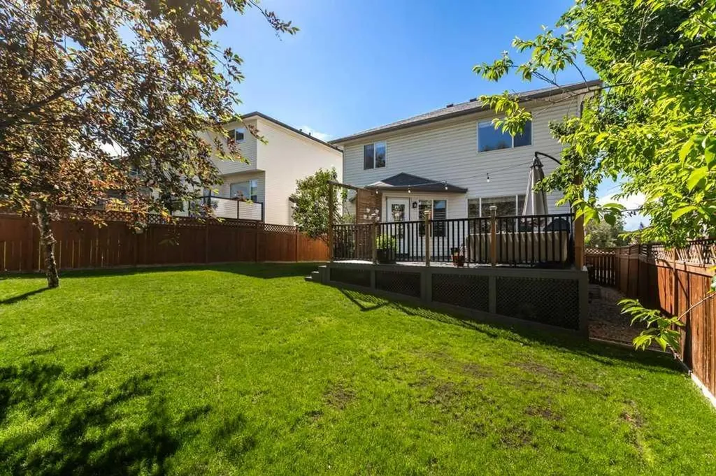 15 Valley Stream Circle NW Calgary AB T3B 5V9