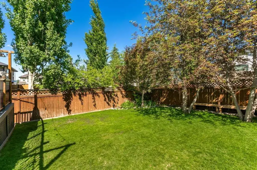 15 Valley Stream Circle NW Calgary AB T3B 5V9