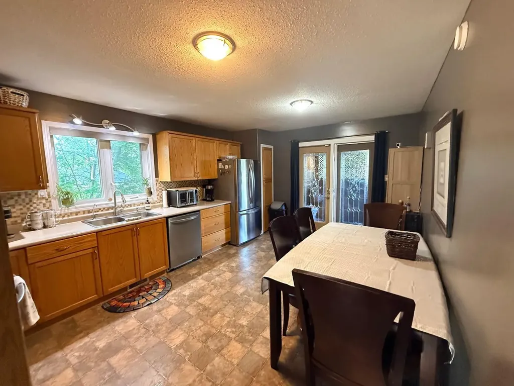 205 4 Street W Lashburn SK S0M 1H0