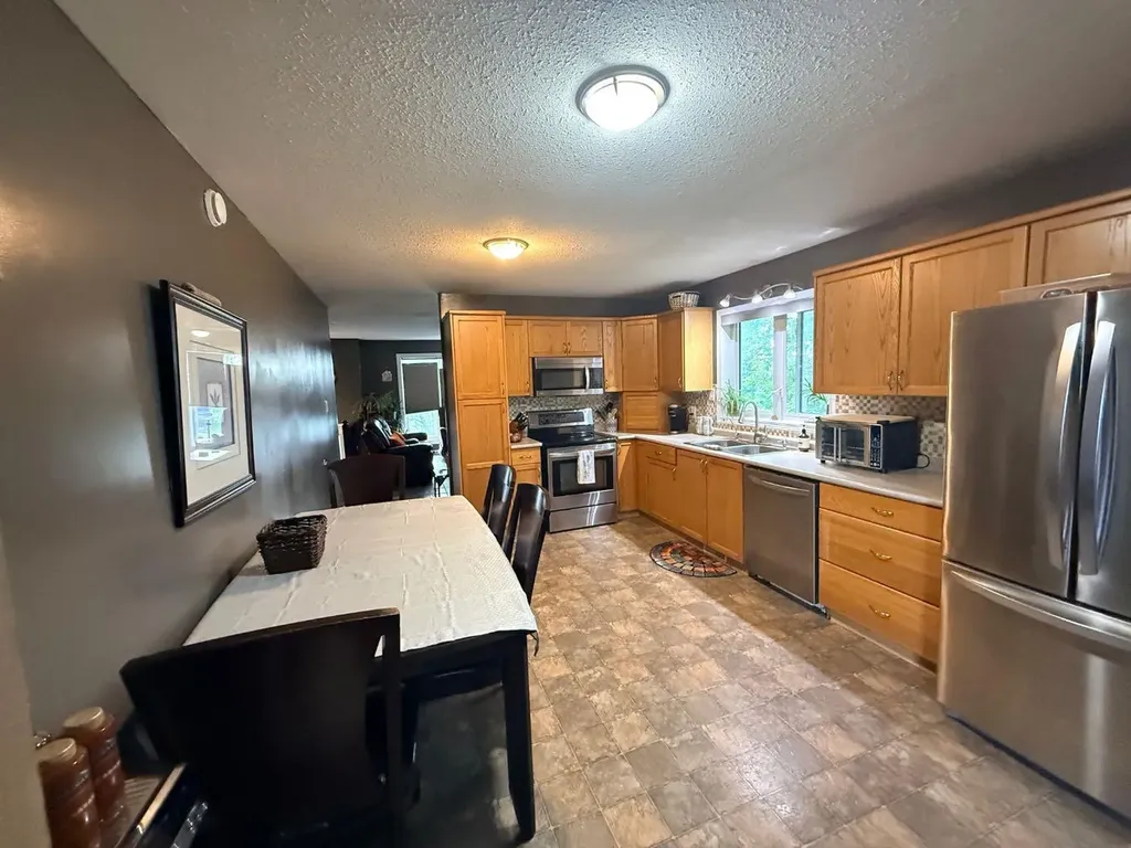205 4 Street W Lashburn SK S0M 1H0