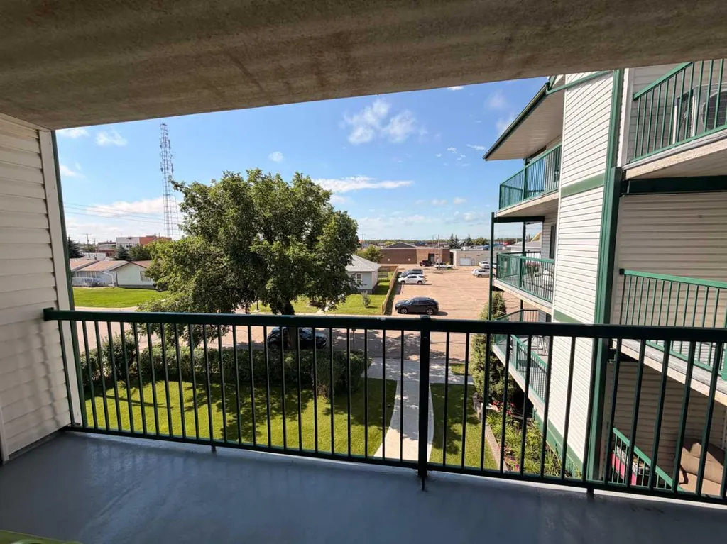 848 4 Avenue Wainwright AB T9W 1V6