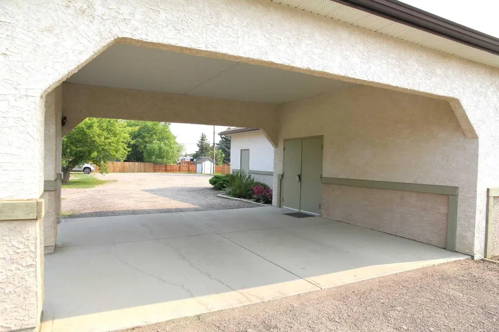 118 4 Avenue W Maidstone SK S0M 1M0
