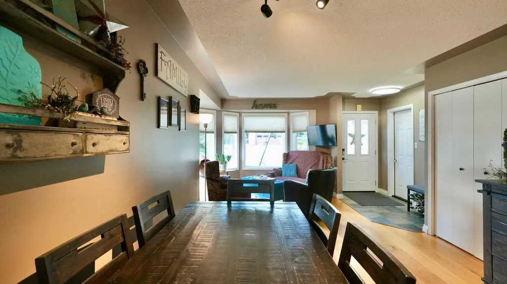8101 103 Avenue Peace River AB T8S 1M9