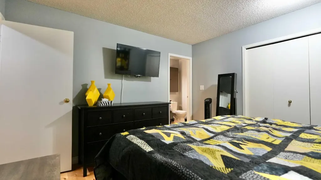 8101 103 Avenue Peace River AB T8S 1M9