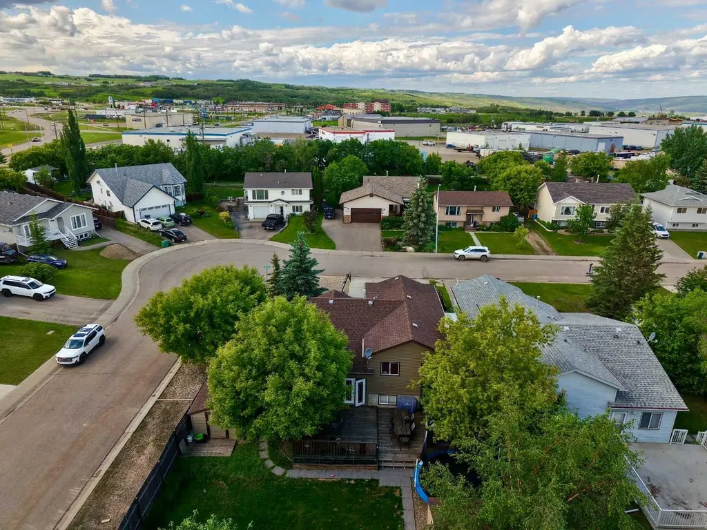 8101 103 Avenue Peace River AB T8S 1M9