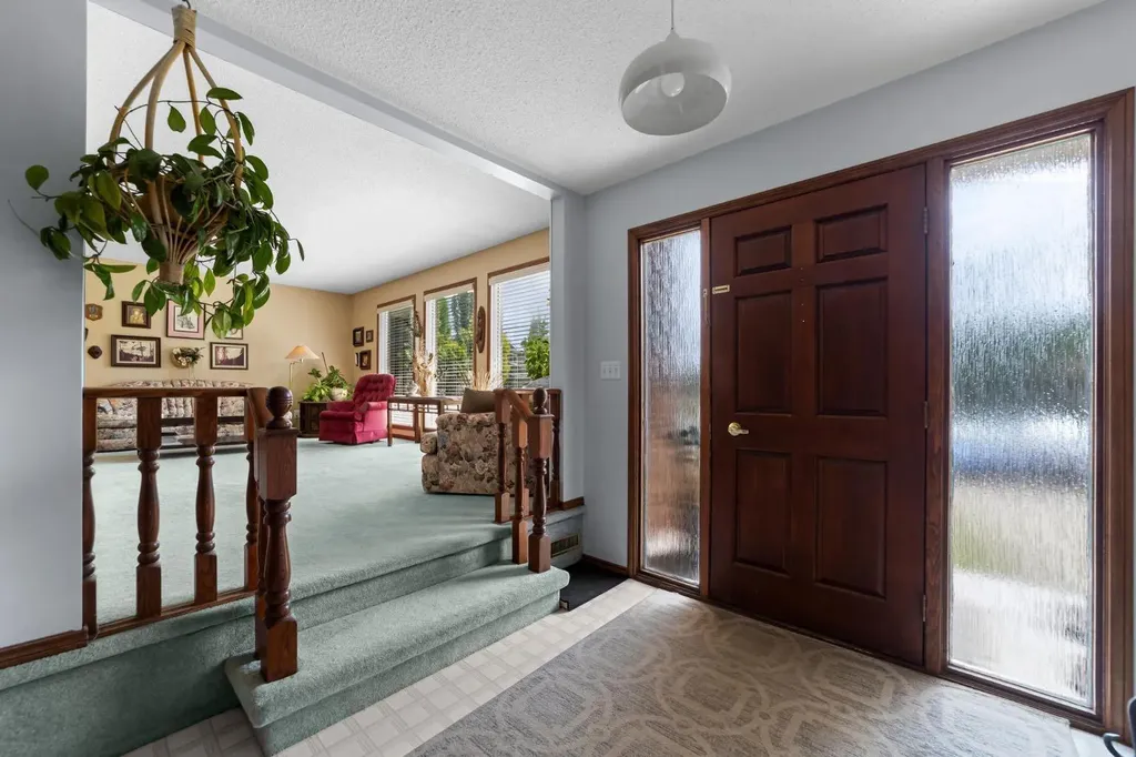6314 43a Avenue Close Camrose AB T4V3N3