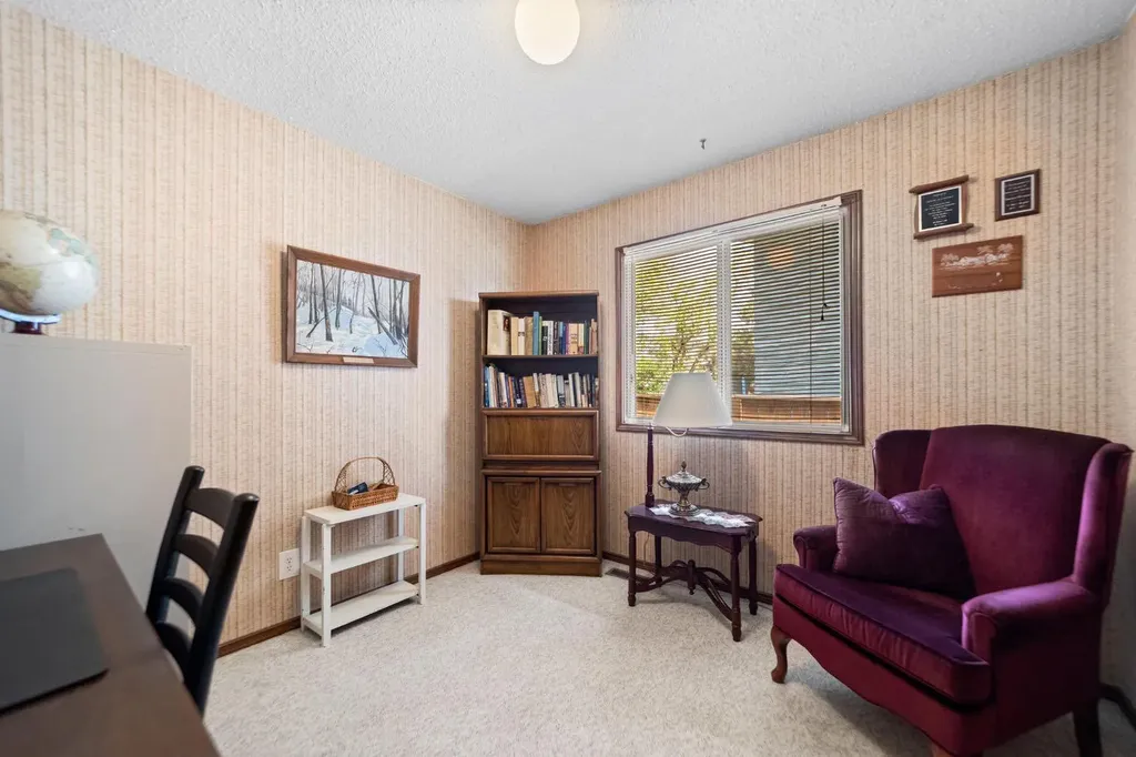 6314 43a Avenue Close Camrose AB T4V3N3