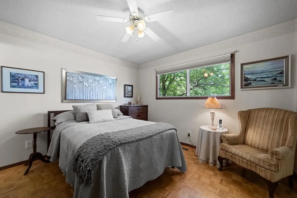 6314 43a Avenue Close Camrose AB T4V3N3