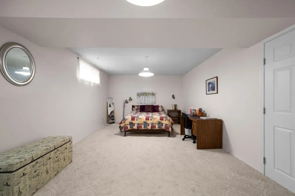 6314 43a Avenue Close Camrose AB T4V3N3