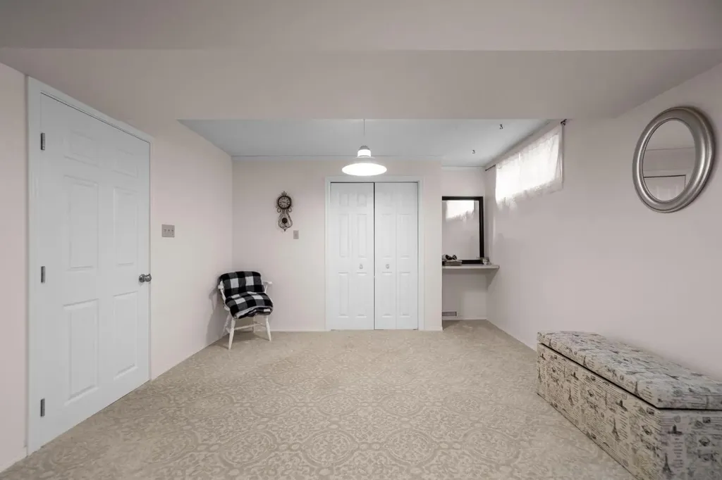 6314 43a Avenue Close Camrose AB T4V3N3