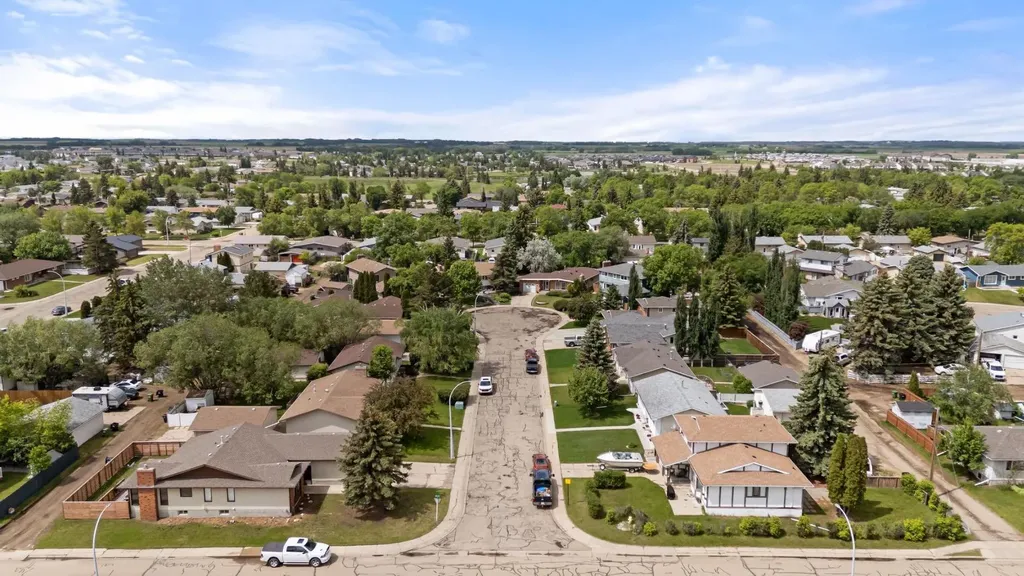 6314 43a Avenue Close Camrose AB T4V3N3