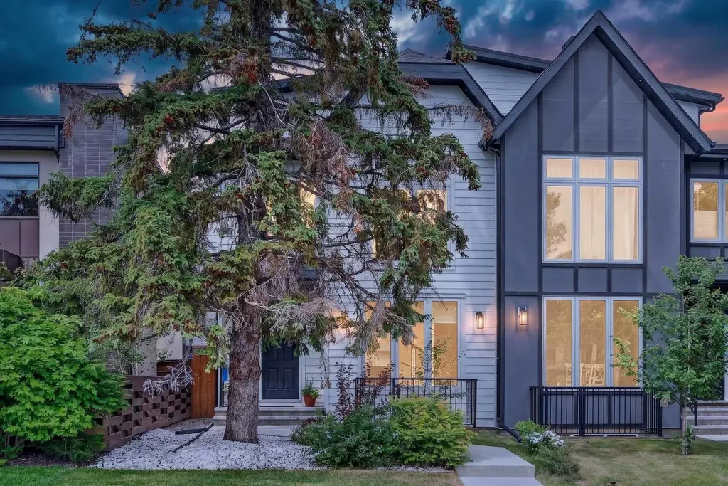 1746 49 Avenue SW Calgary AB T2T 2T9